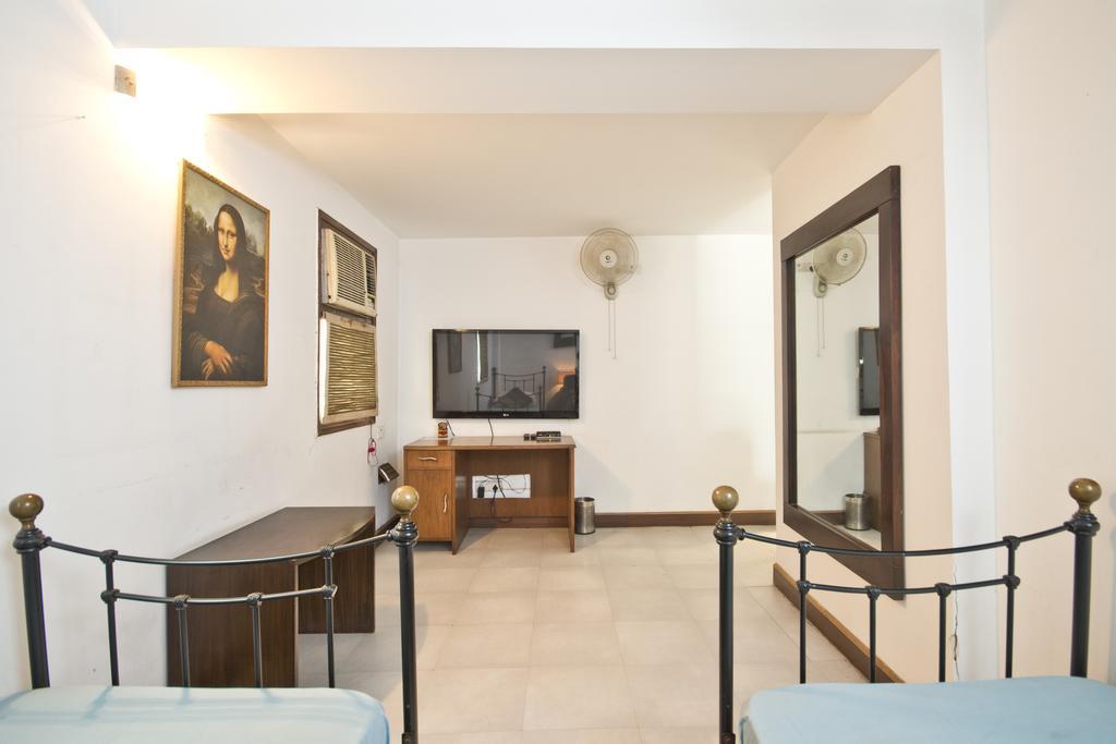 Trendy Bed & Breakfast New Delhi Exteriör bild